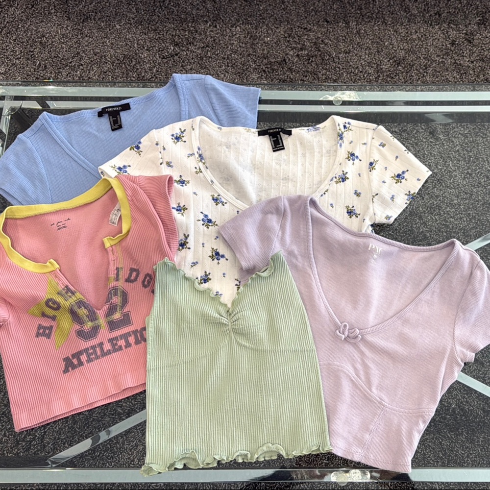 Five crop shirts Urban, PacSun, Forever 21